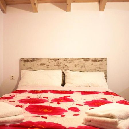 Evanna House Сімі Екстер'єр фото